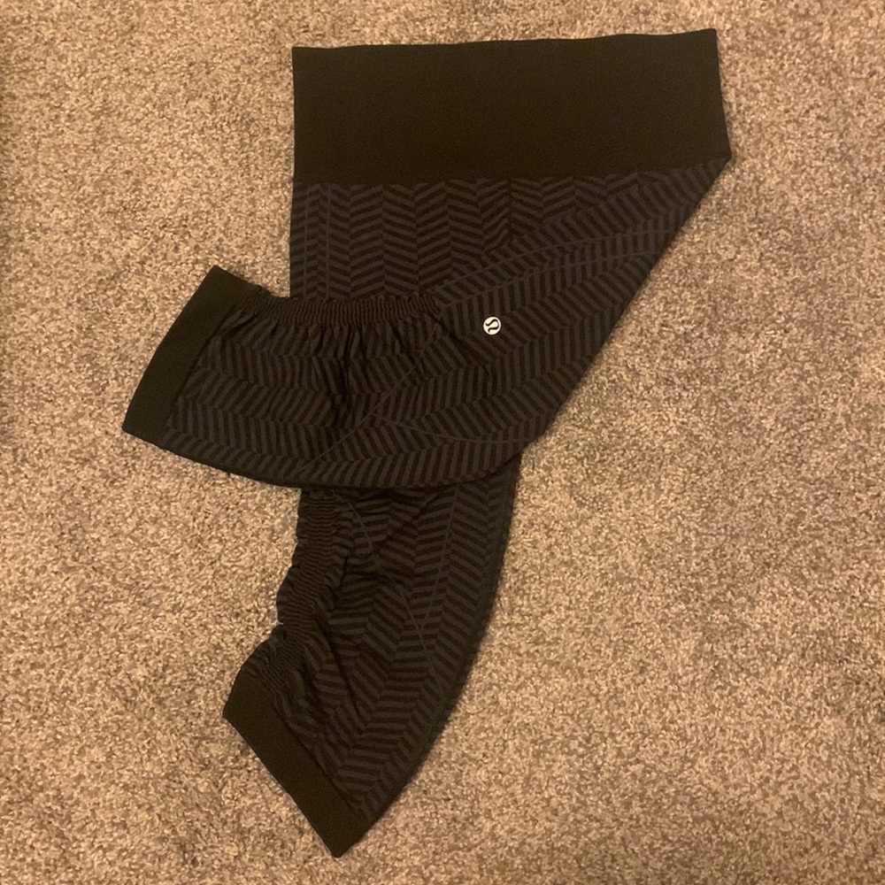 Lululemon capris - purple and black